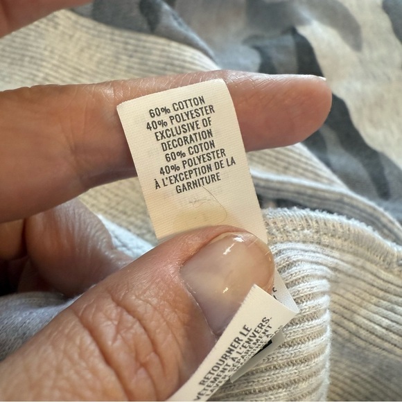 Aerie Gray Toned Camouflage Print Comfy and Soft Oversized Pullover Sweater Top - Picture 9 of 12